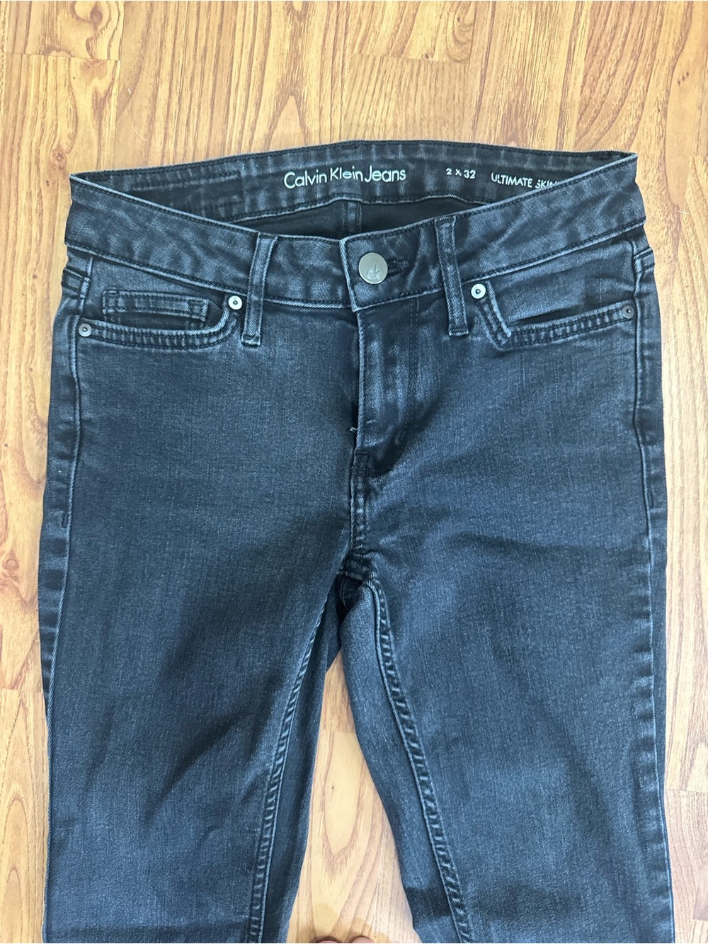 ❤️ Calvin Klein 2/32 Ultimate Skinny Women's Black Jeans Pants Casual (B11) - Picture 2 of 3